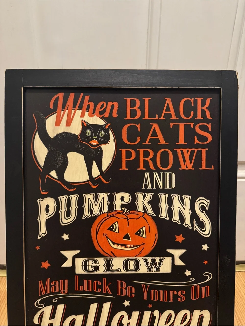 Ashland Halloween Decor